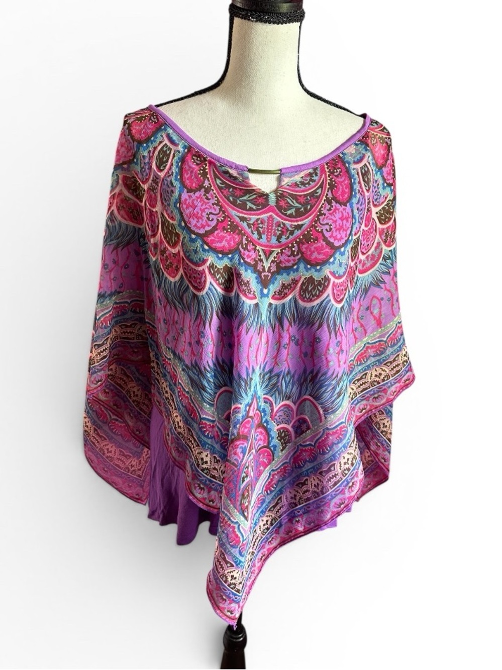 dressbarn Poncho Two Layer Paisley Artsy
Floral Print Blouse Size XL